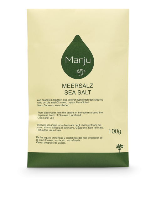 Manju-Salz ist ein mineralstoffreiches, hochwertiges Meersalz, das nach einem speziell entwickelten Verfahren auf Grundlage der EM-Technologie unter Zusetzung von Manju hergestellt wird